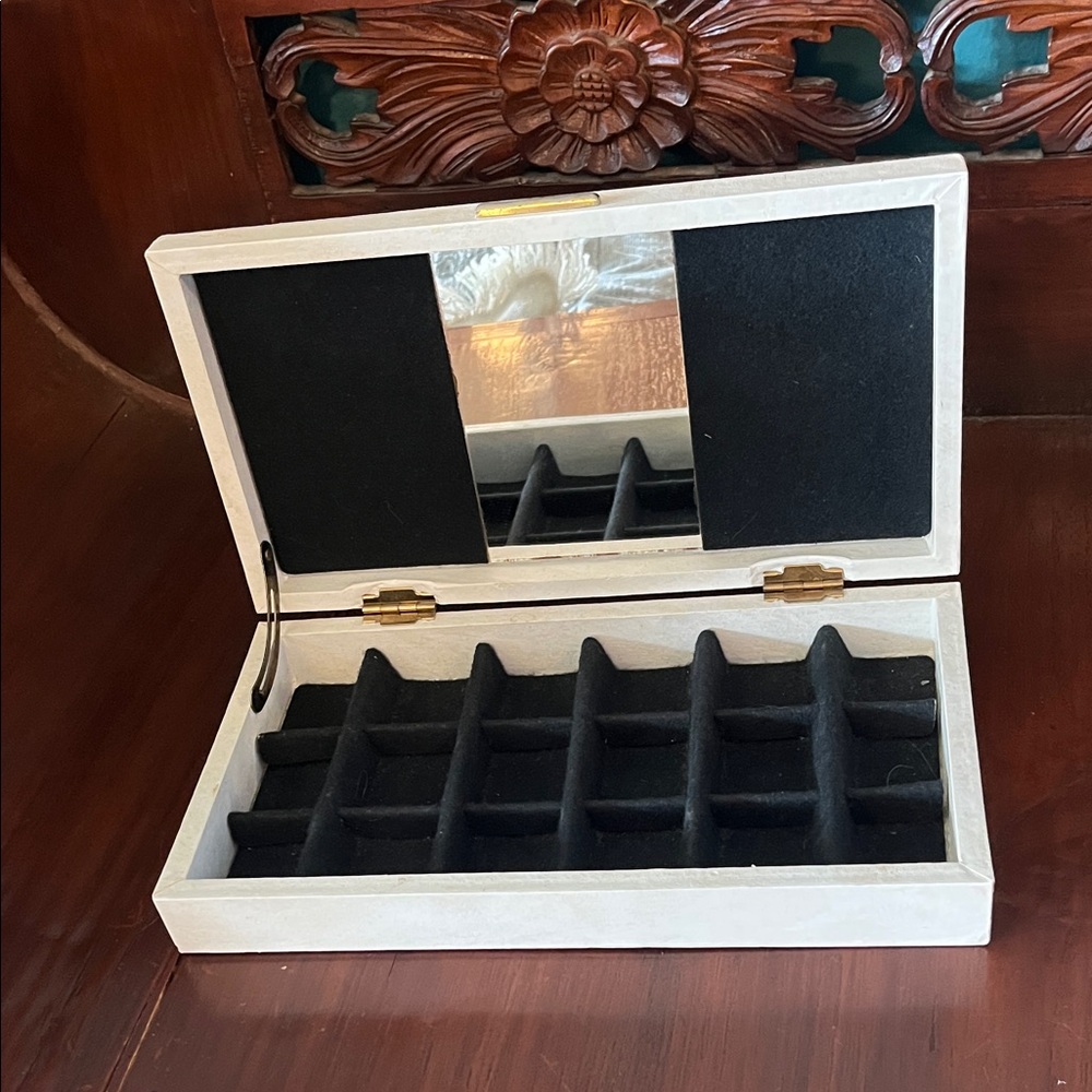 Vintage Jewelry Box